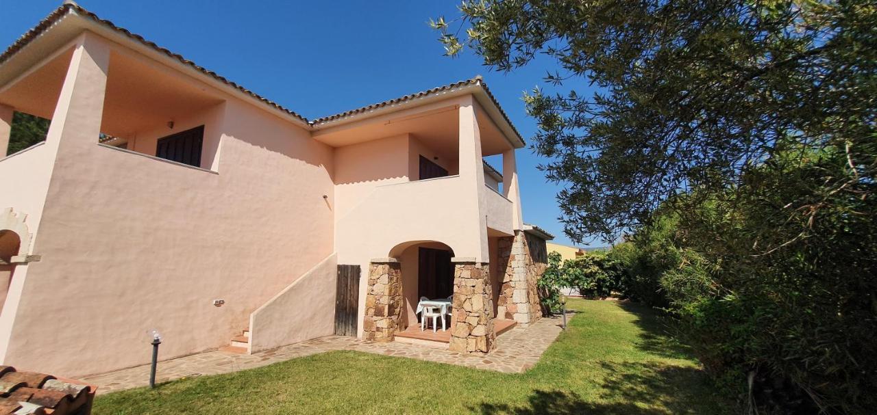 Iss Travel, Le Carrube Two Bedrooms Apartments With Air Conditioning Сан Теодоро Екстериор снимка