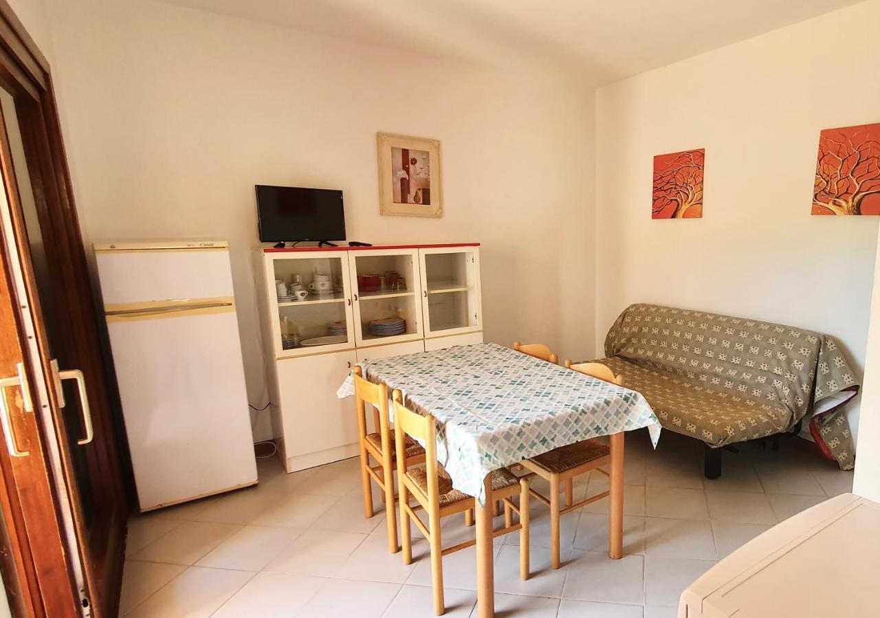 Iss Travel, Le Carrube Two Bedrooms Apartments With Air Conditioning Сан Теодоро Екстериор снимка